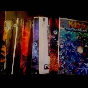 Vintage Kiss comic books…1-21 With double 14’s